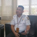 WAWANCARA : Plt Direktur RSUD Dorys Sylvanus Palangka Raya saat diwawancarai terkait kasus DBD, Rabu (15/11/2023). (foto:ardi)