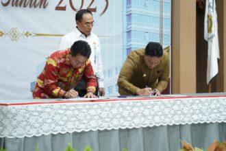 PENYERAHAN : Wakil Gubernur Kalteng, Edy Pratowo menghadiri Penyerahan Laporan Hasil Pemeriksaan (LHP) Dengan Tujuan Tertentu Semester II Tahun 2023, yang diselenggarakan oleh BPK Perwakilan Provinsi Kalimantan Tengah, di Auditorium BPK Perwakilan Kalteng, Senin (15/1/2024). (foto:mmc)