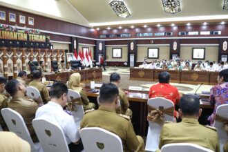RAPAT : Pemprov Kalteng gelar Rapat Koordinasi (Rakor) Optimalisasi Penyelenggaraan Pemerintahan Di Daerah Tahun 2024, di Aula Jayang Tingang Kantor Gubernur Kalteng, Rabu (27/3/2024). (FOTO:MMC)