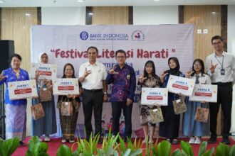 TINGKTAKAN LITERASI : Kepala Perwakilan BI Kalteng, Taufik Saleh usai menandatangani MoU bersama Dispursip Kalteng dan Lima Sekolah untuk tingkatkan literasi, Senin (22/4/2024). (foto: BI Kalteng)