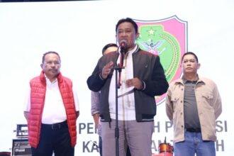 HADIRI : Wakil Gubernur (Wagub) Kalteng, Edy Pratowo hadiri Konser Musik Betang Fest 2024, di Stadion Tuah Pahoe Palangka Raya, Kamis (9/5/2024). (foto:mmc)