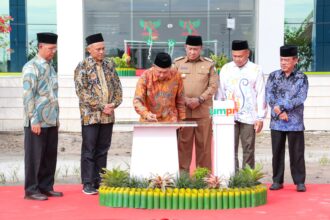 Wakil Gubernur Kalimantan Tengah (Kalteng), H. Edy Pratowo menghadiri Peresmian Kampus II Universitas Muhammadiyah Palangka Raya (UMPR), bertempat di Kampus II UMPR, Jalan Anggrek (Lingkar Luar, Mahir Mahar) Palangka Raya, Senin (29/4/2024).