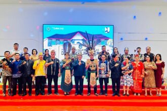 PERAYAAN NATAL : Ibadah dan perayaan natal bersama keluarga besar Dinas PUPR-PKP Kapuas, berlangsung di aula Rujab Bupati Kapuas, Minggu (7/1/2024) sore. (foto:Sri)