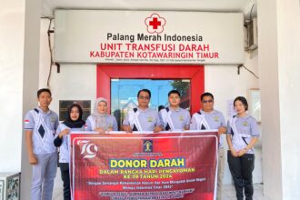 DONOR DARAH : Kalapas Sampit, Meldy Putera usai donor darah dalam rangka hari pengayoman, Selasa (6/8/2024). (Foto: Meldy Putera)