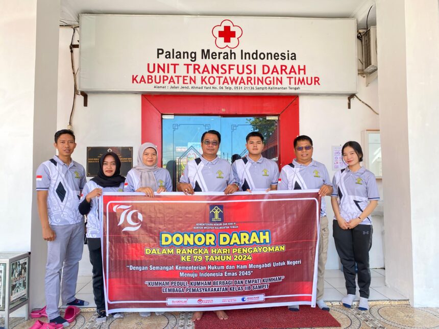 DONOR DARAH : Kalapas Sampit, Meldy Putera usai donor darah dalam rangka hari pengayoman, Selasa (6/8/2024). (Foto: Meldy Putera)
