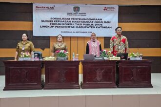 KONSULTASI PUBLIK - Pemerintah Kabupaten Katingan menggelar Sosialisasi Penyelenggaraan Survei Kepuasan Masyarakat (SKM) dan Forum Konsultasi Publik (FKP) di Aula Kantor Bappedalitbang setempat, Selasa (24/9/2024). (foto:saleh)