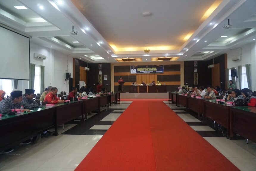 Pemerintah Kabupaten Katingan melalui Dinas Pendidikan menggelar Pemilihan Duta Baca Tingkat SMA/SMK/MA di Kabupaten Katingan Tahun 202 di Aula Bappedalitbang setempat, Jumat (23/8/2024). (foto:saleh)