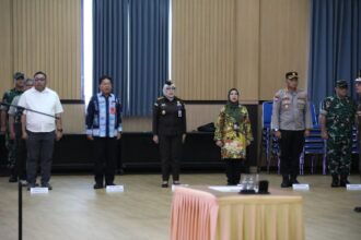 Plh. Staf Ahli Gubernur Bidang Pemerintahan, Hukum dan Politik (Pemkumpol), Suharno menghadiri Pelantikan Satuan Tugas Pendampingan, Pengawalan dan Pencegahan Bidang Hukum (P3H) Kejaksaan Tinggi Kalimantan Tengah Tahun 2025, Aula Utama Kantor Kejati Kalteng, Kamis (23/1/2025).