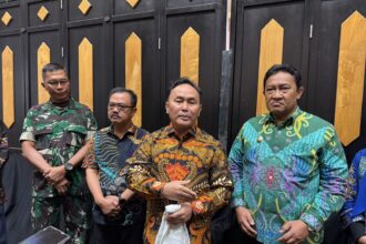 WAWANCARA : Gubernur Kalteng, Sugianto Sabran didampingi Wagub Kalteng, Edy Pratowo dan Plt