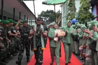 Komandan Korem 102 Panju-Panjung. Brigjen Tni Wimoko melakukan kunjungan kerja Ke Markas Komando Distrik Militer 1015 Sampit, Kabupaten Kotawaringin Timur (Kotim) Dan Markas Komando 1014 Kodim Pangkalan Bun, Kabupaten Kotawaringin Barat (Kobar)