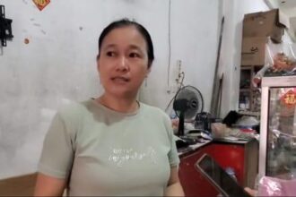 Gustina Pedagang Pernak-Pernik Imlek