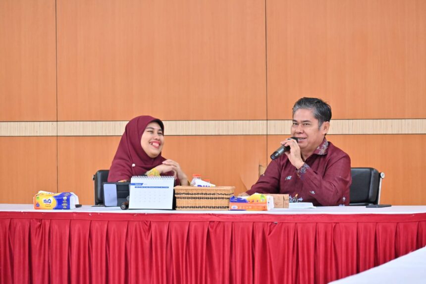 KUNJUNGAN : Dinas Pendidikan Provinsi Kalimantan Tengah (Disdik Kalteng) menerima kunjungan dari Pusat Analisis Keparlemenan Badan Keahlian DPR RI, Kamis (20/2/2025). (foto:mmc kalteng)