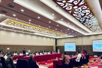 FGD : Gubernur Kalimantan Tengah (Kalteng) H. Agustiar Sabran memberikan apresiasi setinggi-setingginya kepada Badan Bank Tanah, atas terselenggaranya FGD dan Sosialisasi Badan Bank Tanah yang digelar di Hotel Best Western Batang Garing Palangka Raya, Kamis (26/02/2025). (foto:mmc)