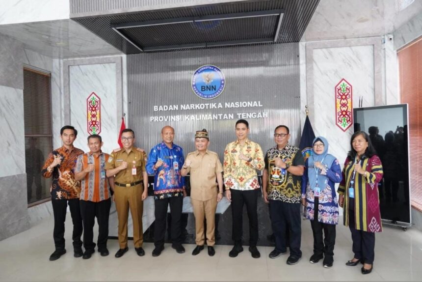 Gubernur Kalteng H Agustiar Sabran sambangi Badan Narkotika Nasional Provinsi (BNNP) Kalteng, Selasa (11/3/2025).