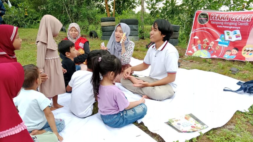 Kegiatan “Pekan Ceria Kado Cantik Palangka Raya.” yang dilaksanakan, di Komplek Karanggan VII, Kelurahan Tanjung Pinang, Kota Palangka Raya, dipenuhi dengan gelak tawa anak-anak dan bersemangat.