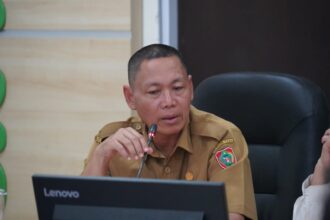 Staf Ahli (Sahli) Gubernur Bidang Ekonomi, Keuangan dan Pembangunan Yuas Elko hadiri Konferensi Pers Berita Resmi Statistik Badan Pusat Statistik (BPS) Prov Kalteng, di Ruang Vicon Kantor BPS Prov Kalteng, Selasa (8/4/2025). 