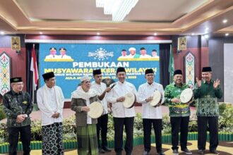Wakil Gubernur (Wagub) Kalteng H Edy Pratowo buka Musyawarah Kerja Wilayah (Muskerwil) Pengurus Wilayah Nahdlatul Ulama (PWNU) Kalteng, di Aula Jayang Tingang, Kantor Gubernur Kalteng, Minggu (13/4/2025). 