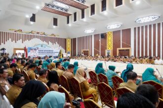 RAKOR : Wakil Gubernur (Wagub) Kalteng H Edy Pratowo Buka Rapat Koordinasi (Rakor) Percepatan Penurunan Stunting (PPS) se-Kalteng Tahun 2025, di Aula Bapperida Prov Kalteng, Senin (14/4/2025). (FOTO:ist)