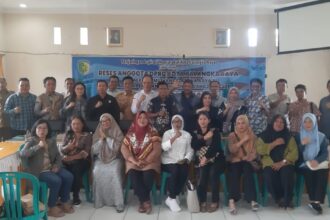 Foto bersama dalam kegiatan reses di Kelurahan Kereng Bangkirai, Kota Palangka Raya (Foto : Ist)