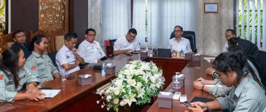 Universitas Palangka Raya (UPR) memberikan dukungan penuh Ekspedisi Pendakian Bukit Raya yang akan dilakukan oleh Comodo Mapala Fakultas Ekonomi dan Bisnis (FEB) UPR pada Agustus 2025 mendatang.