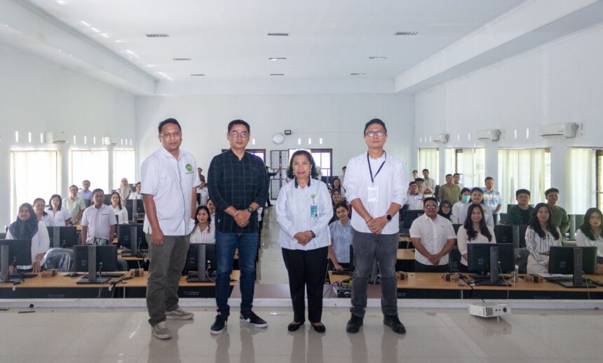 PELATIHAN : Wakil Rektor Bidang Akademik UPR, Dr. Natalina Asi, M.A saat meninjau pelatihan pengawas UTBK SNBT. (foto:ist)