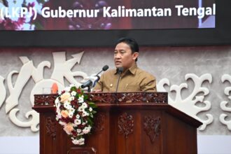 HADIRI : Wakil Gubernur Kalimantan Tengah (Kalteng), H. Edy Pratowo menghadiri Rapat Paripurna ke - 10 (Penutupan) Masa Persidangan II Tahun Sidang 2025 sekaligus Rapat Paripurna ke - 1 (Pembukaan) Masa Persidangan III Tahun Sidang 2025, bertempat di Ruang Rapat Paripurna DPRD Prov. Kalteng, Senin (05/05/2025). (foto:mmc)