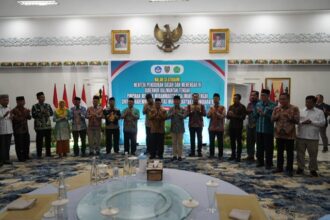 Gubernur Kalimantan Tengah (Kalteng) H. Agustiar Sabran menggelar Ramah Tamah bersama Menteri Pendidikan Dasar dan Menengah Republik Indonesia (Dikdasmen) Republik Indonesia (RI) Abdul Muti, bertempat di Istana Isen Mulang (IIM) Rumah Jabatan Gubernur Kalteng, Jumat (9/5/2025).