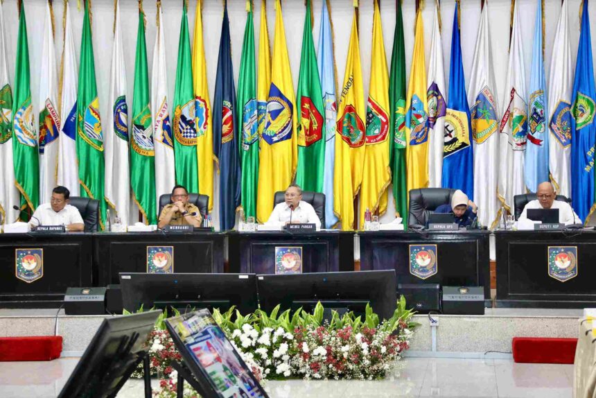 Menteri Dalam Negeri (Mendagri) Muhammad Tito Karnavian menilai, pembentukan Koperasi Desa/Kelurahan (Kopdeskel) Merah Putih merupakan program strategis untuk memperkuat perekonomian desa.