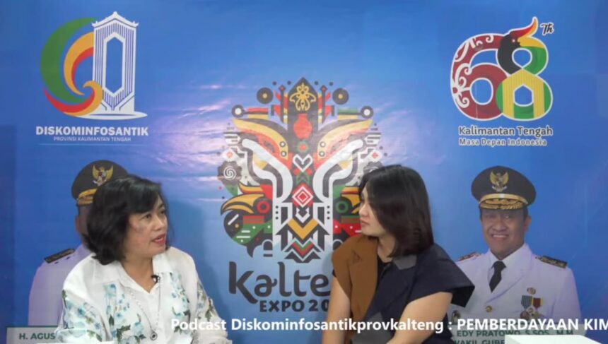 Dinas Komunikasi, Informatika, Persandian, dan Statistik (Diskominfosantik) Provinsi Kalimantan Tengah kembali menghadirkan podcast inspiratif bertajuk “Pemberdayaan KIM Menuju Masyarakat Informasi”. Podcast ini digelar di stand Diskominfosantik Prov. Kalteng pada Kalteng Expo 2025 di halaman GOR Indoor Serbaguna Jl. Tjilik Riwut, Rabu (21/5/2025).