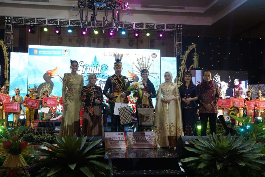 Pemenang Jagau dan Nyai Kalimantan Tengah 2025 Kabupaten Pulang Pisau (Jagau) dan Kotawaringin Barat (Nyai) bersama para juri