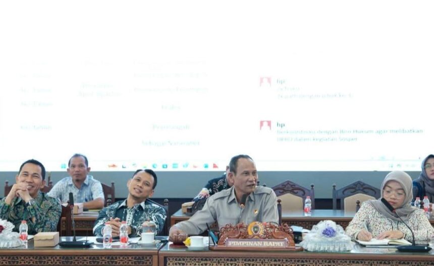 Rapat gabungan komisi di DPRD Provinsi Kalteng (Foto : Ist)