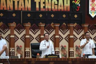 Gubernur Kalimantan Tengah (Kalteng), H. Agustiar Sabran sampaikan arahan kepada Seluruh Pejabat Pimpinan Tinggi Pratama, Pejabat Administrator & Pejabat Pengawas di Lingkungan Pemprov Kalteng, bertempat di Aula Jayang Tingang (AJT), Lt. II Kantor Gubernur Kalteng, Rabu (14/05/2025).