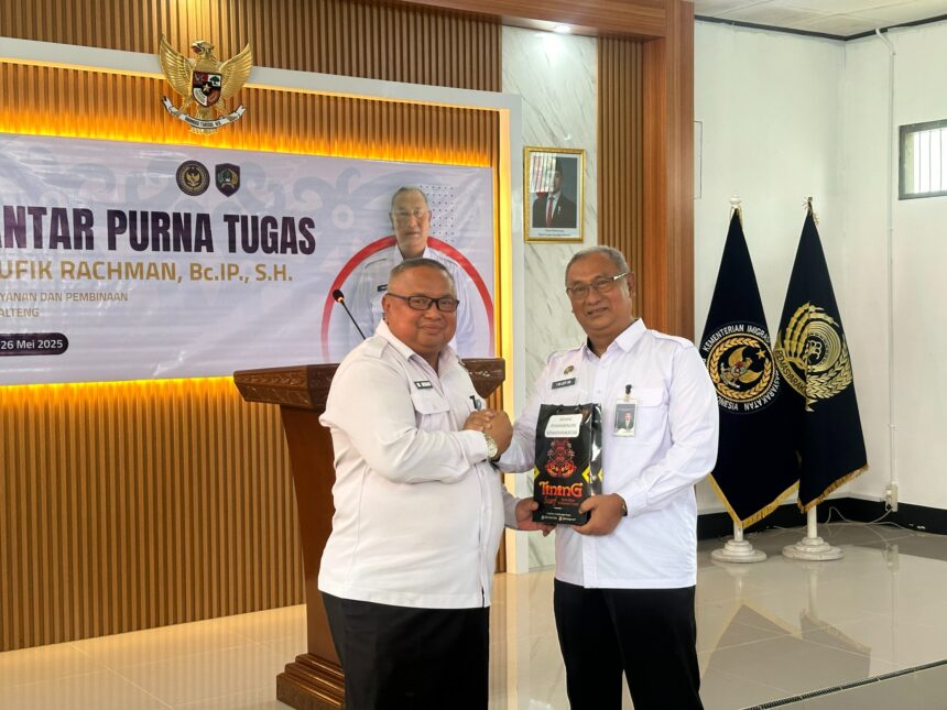 Kantor Wilayah (Kanwil) Direktorat Jenderal Pemasyarakatan (Ditjenpas) Kalimantan Tengah menggelar kegiatan pengantar purna tugas bagi salah satu pegawai yaitu Kepala Bidang (Kabid) Pelayanan dan Pembinaan, Taufik Rachman, yang memasuki masa pensiun, Senin (26/5/2025).