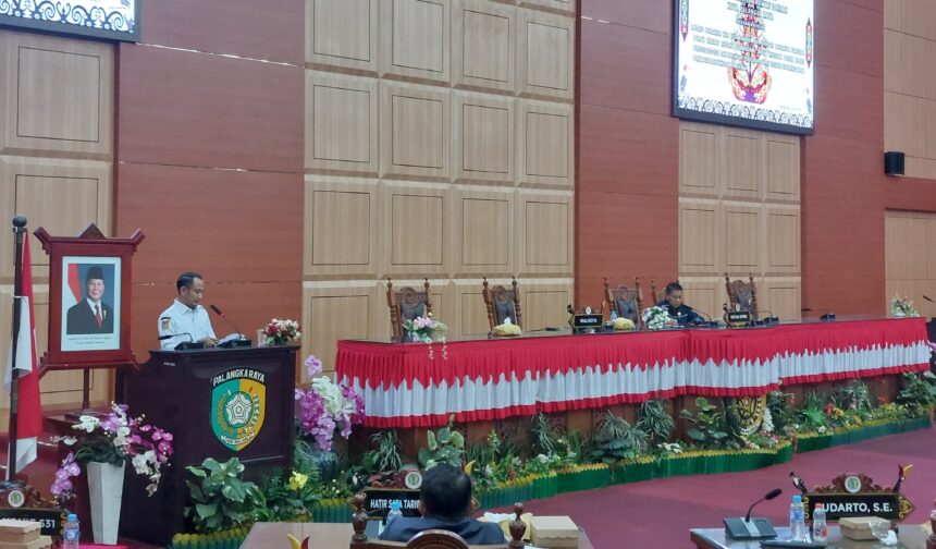 Suasana rapat paripurna di Gedung DPRD Kota Palangka Raya (Foto : Ist)