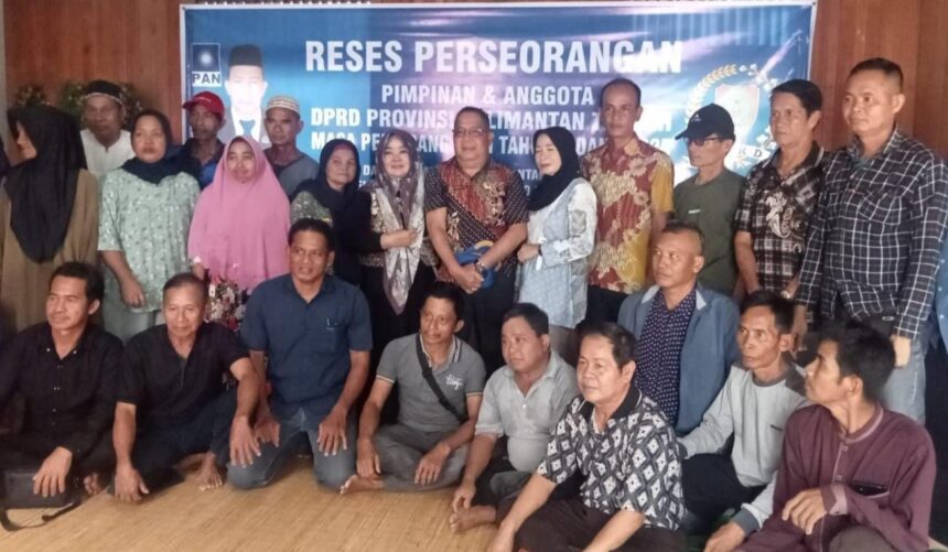 Foto bersama saat reses di Desa Tarusan, Kabupaten Barito Selatan (Foto : Ist)