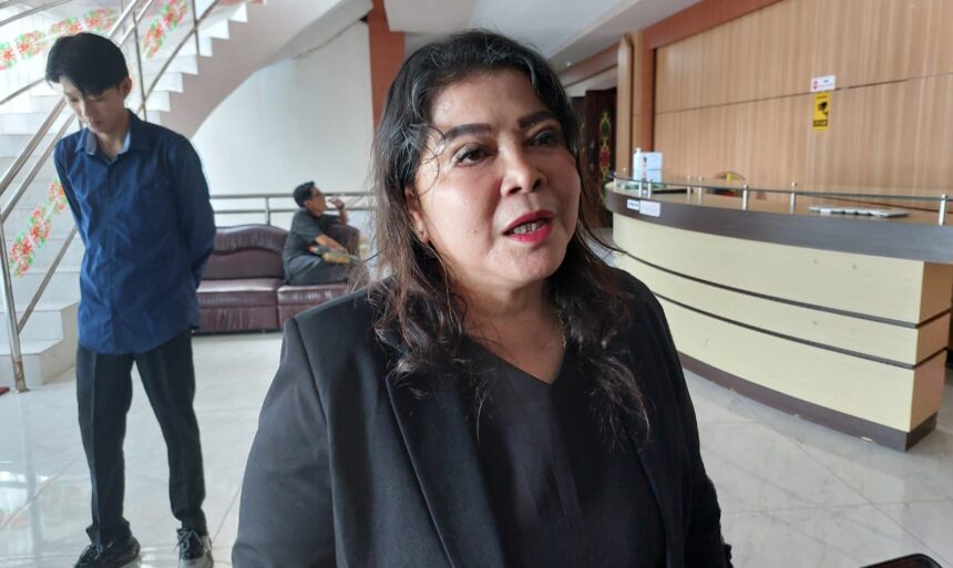 Wakil Ketua II DPRD Palangka Raya, Nenie Adriati Lambung (Foto : Ist)