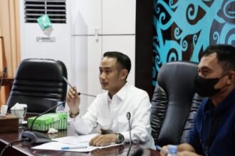 Wali Kota Palangka Raya, Fairid Naparin (Foto : Ist)