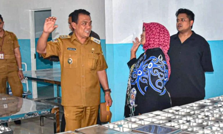 Wakil Wali Kota Palangka Raya, Achmad Zaini saat meninjau dapur MBG (Foto : Ist)