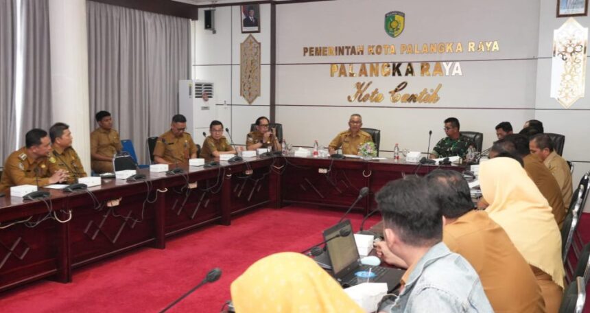 Suasana rapat pembentukan Satgas MBG di Aula Peteng Karuhei I, Kantor Wali Kota Palangka Raya (Foto : Ist)