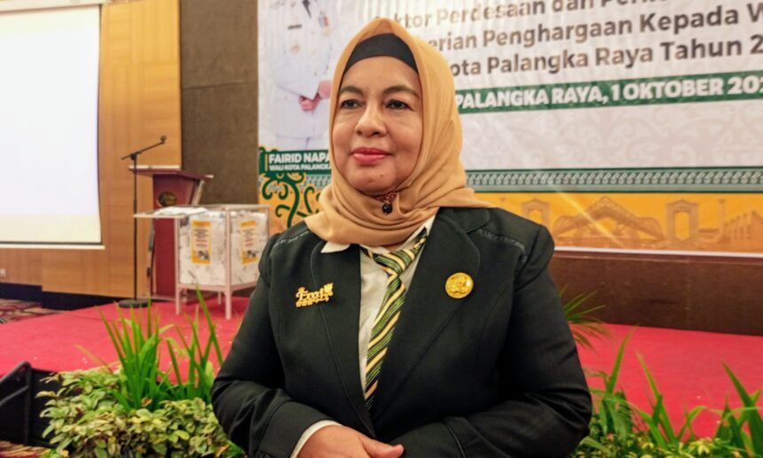 Kepala Bapenda Kota Palangka Raya, Emi Abriani (Foto : Ist)