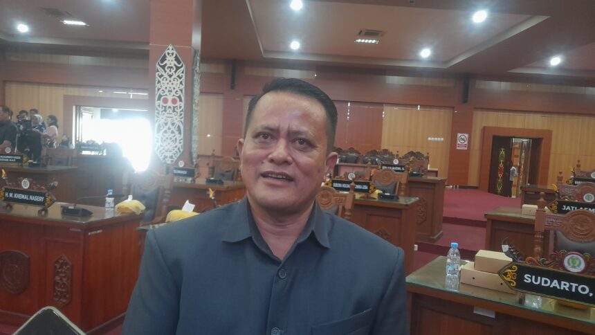 Anggota Komisi I DPRD Kota Palangka Raya, Hatir Sata Tarigan (Foto : Nopri)