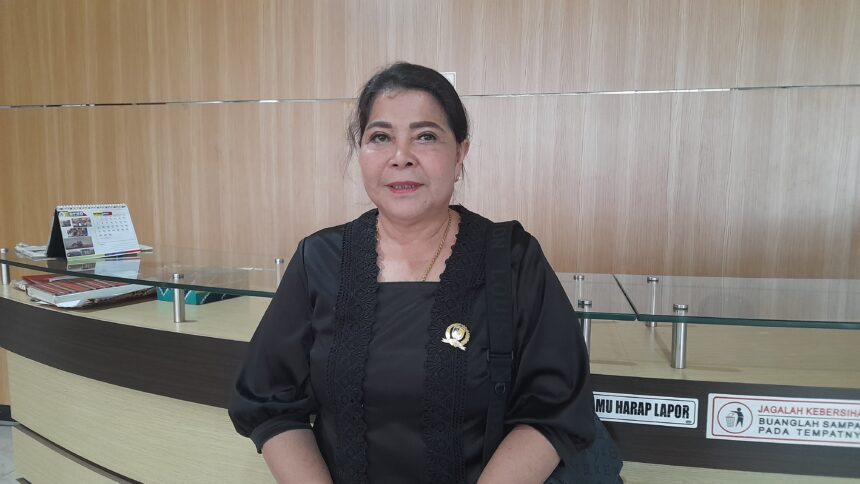 Wakil Ketua II DPRD Kota Palangka Raya, Nenie Adriati Lambung (Foto : Nopri)