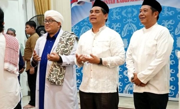 Salat hajat dan doa bersama di Rumah Jabatan Bupati Barito Utara (Foto : Ist)