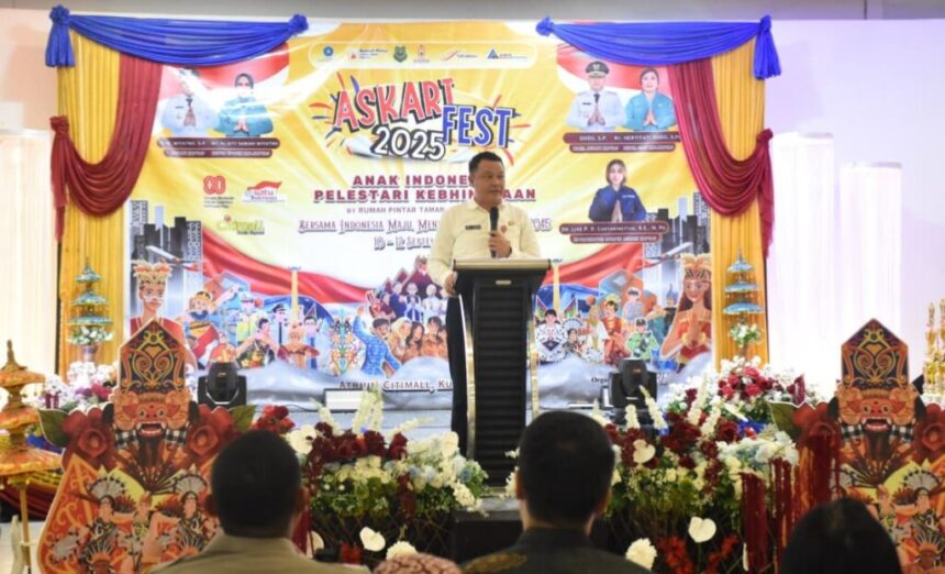 Sekda Kapuas, Usis Isangkai,memberikan sambutan pada lomba Festival Askari Fest 2025 (Foto : Ist)