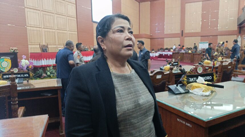 Wakil Ketua II DPRD Kota Palangka Raya, Nenie Adriati Lambung (Foto : Nopri)